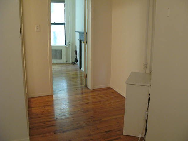 1st image of 93 Bedford St