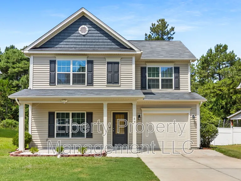 69 Taplow Trl — Photo 1