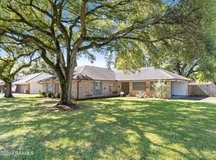 400 Roselawn Blvd, Lafayette, LA 70503