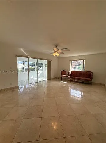 300 NW 42nd St — Photo 8