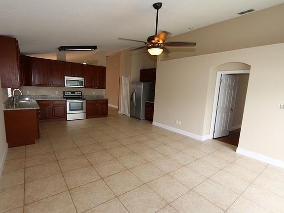 5th image of 6507 Cherry Grove Cir