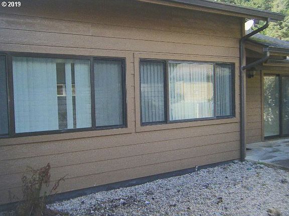 3rd image of 1464 Glenwood Dr