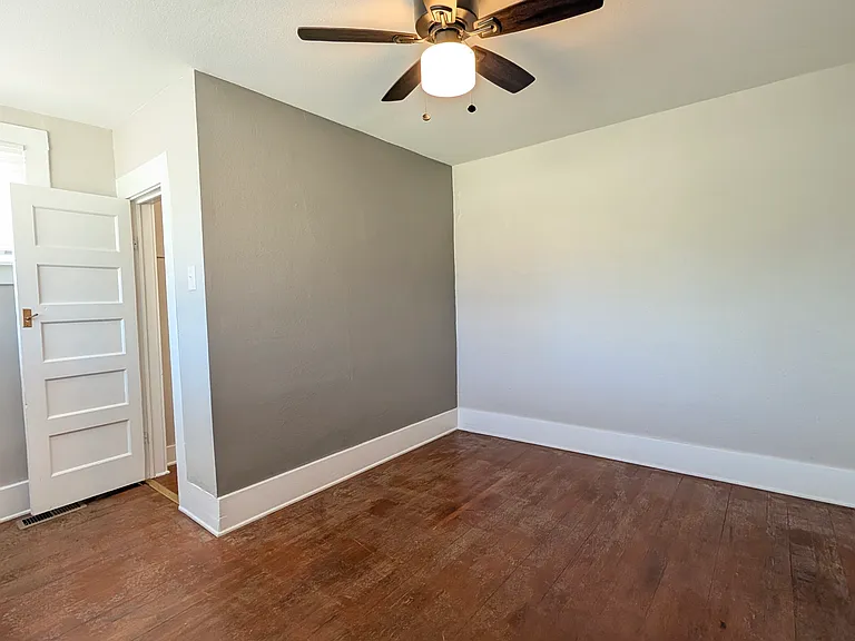 1016 W Cucharras St — Photo 15