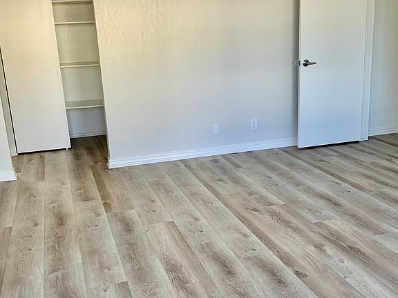 3rd image of 1158 Fair Oaks Ave #30