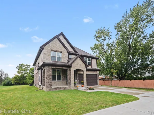 3499 John R Rd, Troy, MI 48083