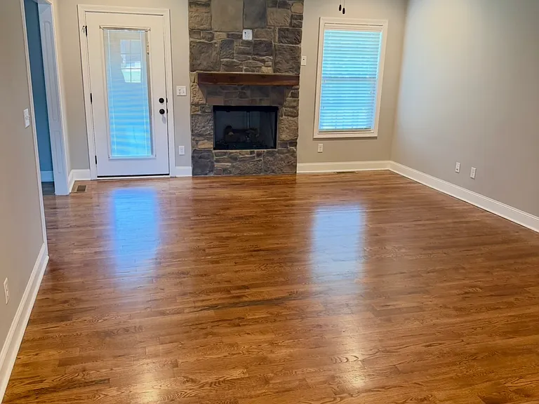 2651 Royal Ct — Photo 3