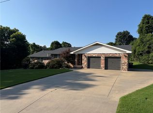 1101 W Main St, Ozark, AR 72949