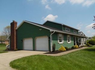 41 McPherson Dr, Washington, WV 26181