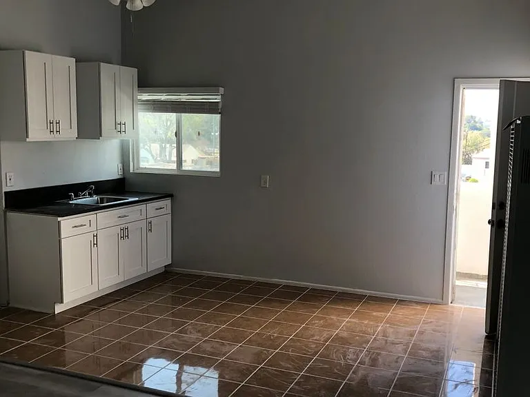 1616 Yosemite Dr — Photo 16