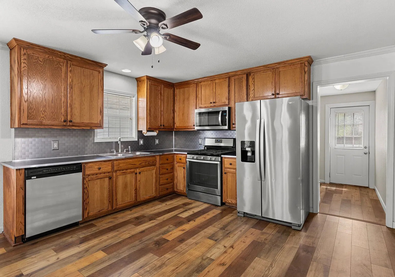2 Bed in Crawford ISD! — Photo 2