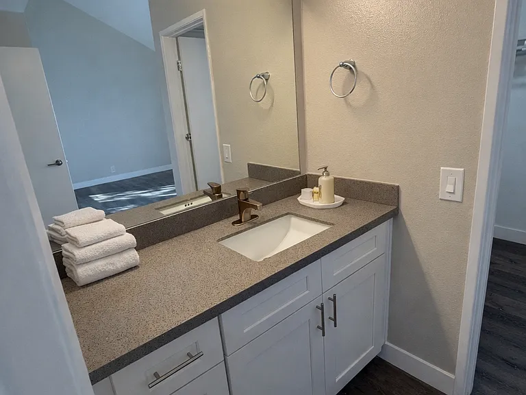 Scripps Landing Apartment Homes — Photo 46