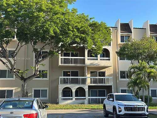 7705 Camino Real Photo 1