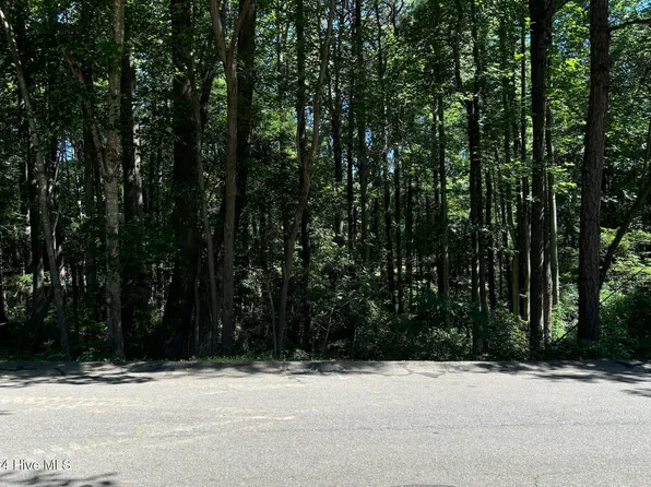 114 Berkshire Court, West End, NC 27376