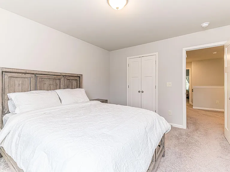 1380 Sugar Glen Ct — Photo 14