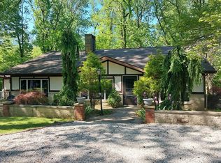 5071 N Deerwood Lake Rd, Jasper, IN 47546