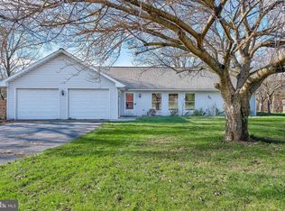 1410 Lawrence Ct, Harrisburg, PA 17112