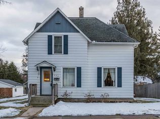 222 11th St, Baraboo, WI 53913