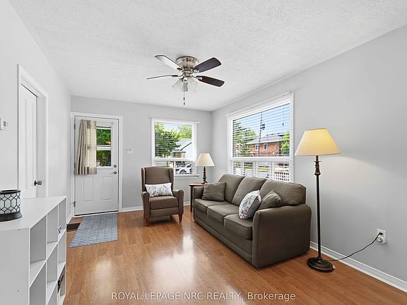 4th image of 144 McAlpine Ave S