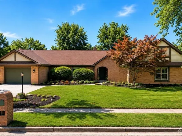 3955 Maple Grove Ln, Dayton, OH 45440