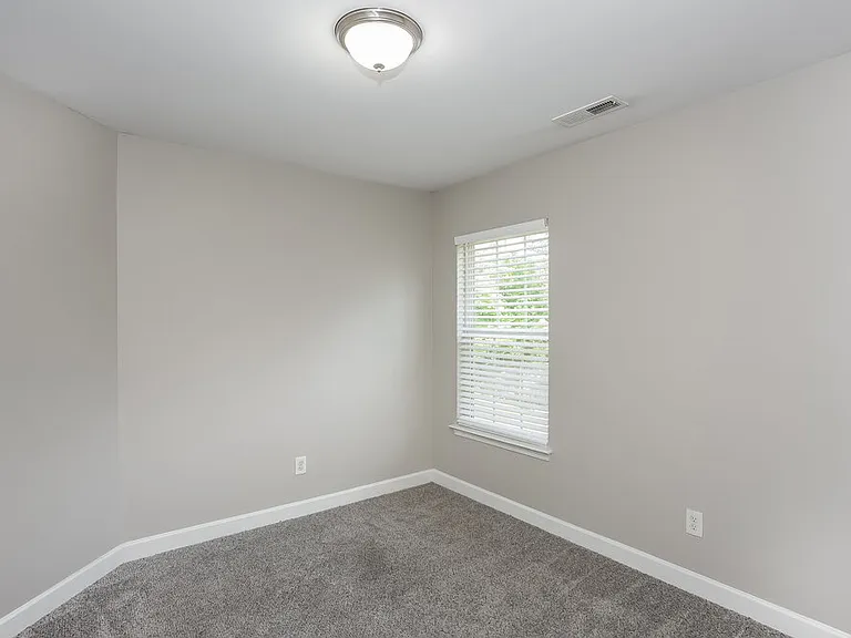 1021 Ramsgate Dr SW — Photo 14