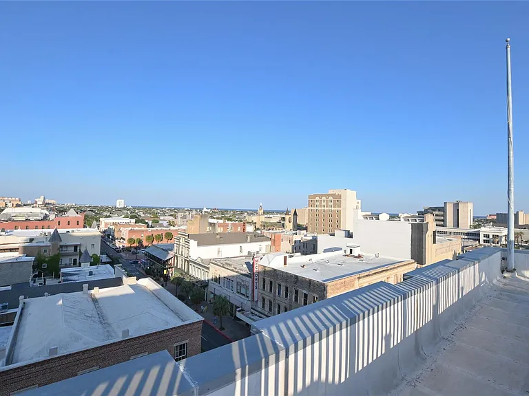 415 22nd St #4B — Photo 23