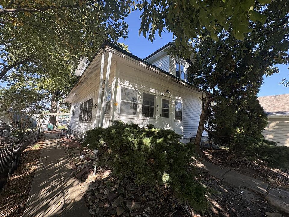 1st image of 703 Washington St