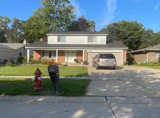 37621 Carpathia Blvd, Sterling Heights, MI 48310