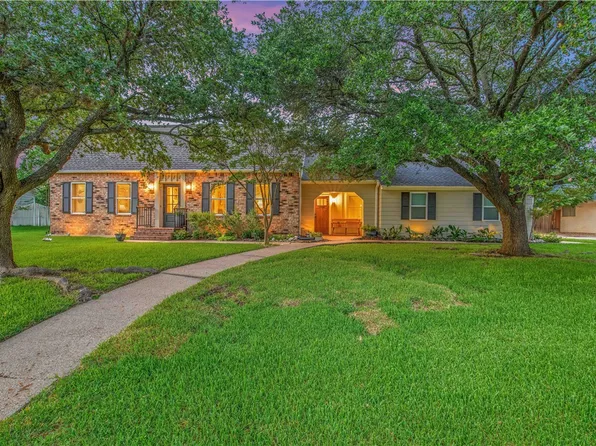 3711 Sunnybrook Ln, Bryan, TX 77802