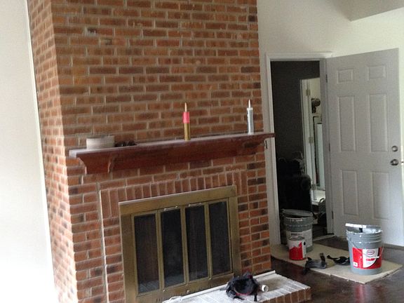 Fireplace, Hardwood floors