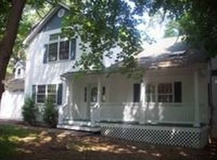9 Amityville Rd, Sound Beach, NY 11789