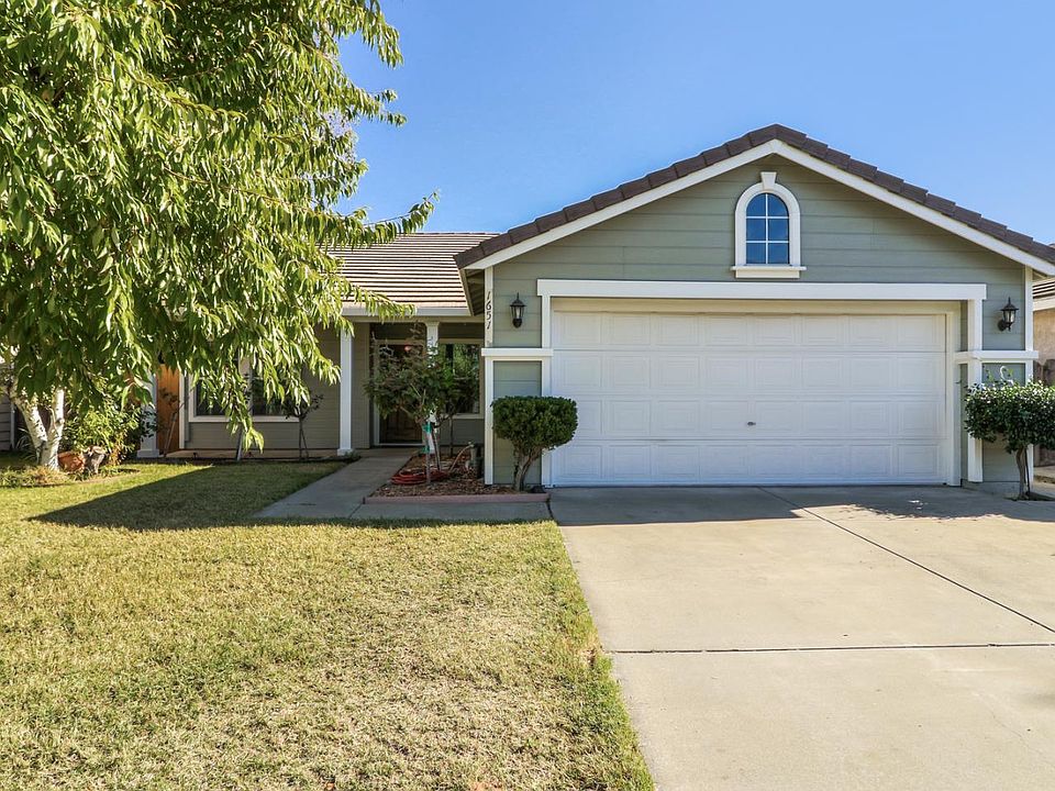 1st image of 1651 Bonaire Cir
