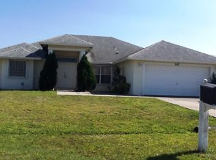 542 SW Halifax Ave, Port Saint Lucie, FL 34953