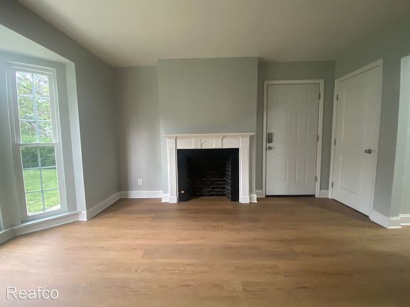 4th image of 1505-1515 Franklin Park S #B-5