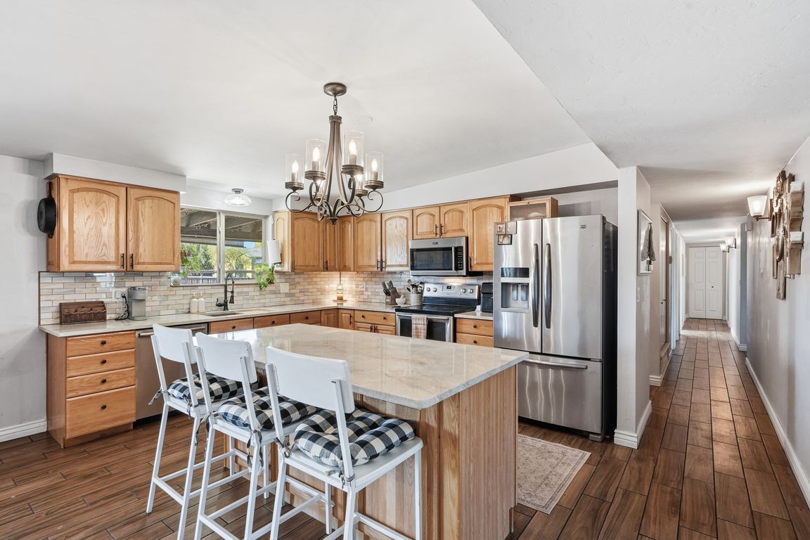 next background image