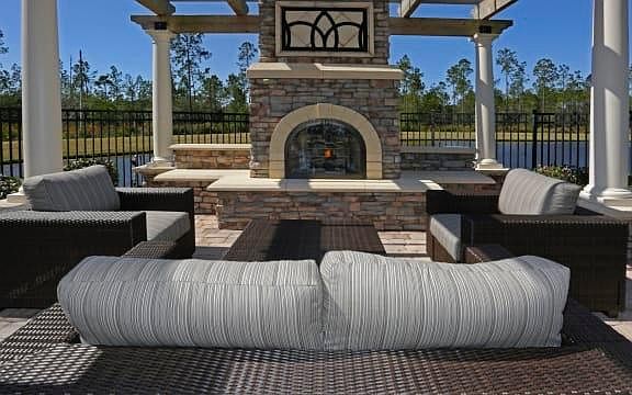 4th image of 400 Shady Oaks Dr