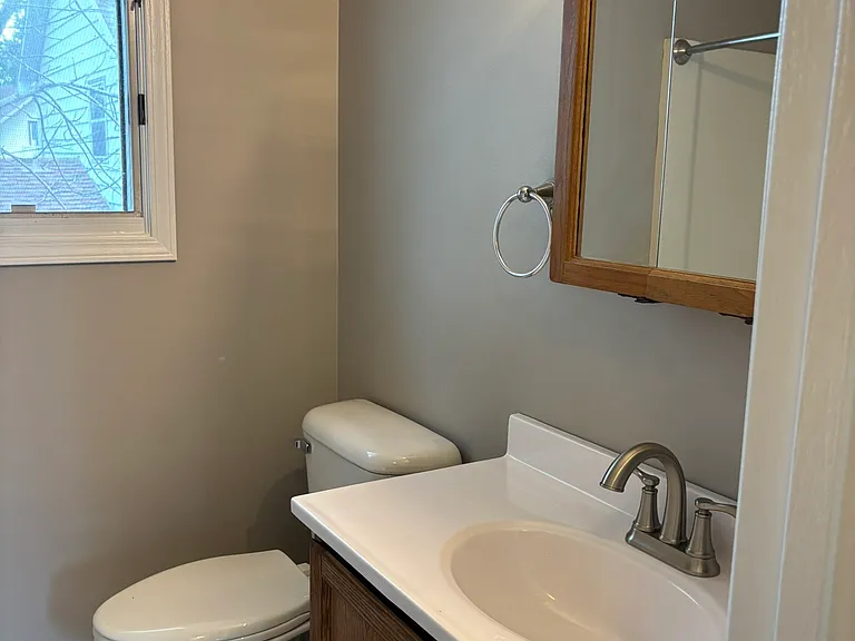 209 E North St #A — Photo 20