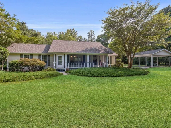 200 Bay Pine Dr, Crawfordville, FL 32327