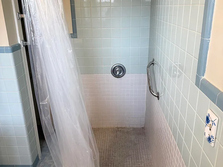 4254 Washington St — Photo 26