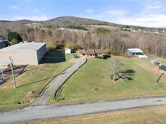 2nd image of 1041 Tom East Rd