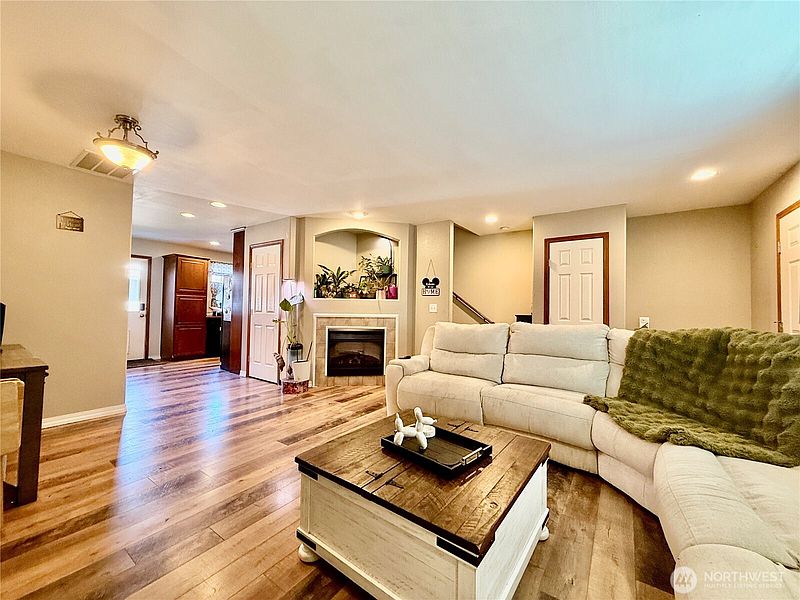 4th image of 316 Helen Street