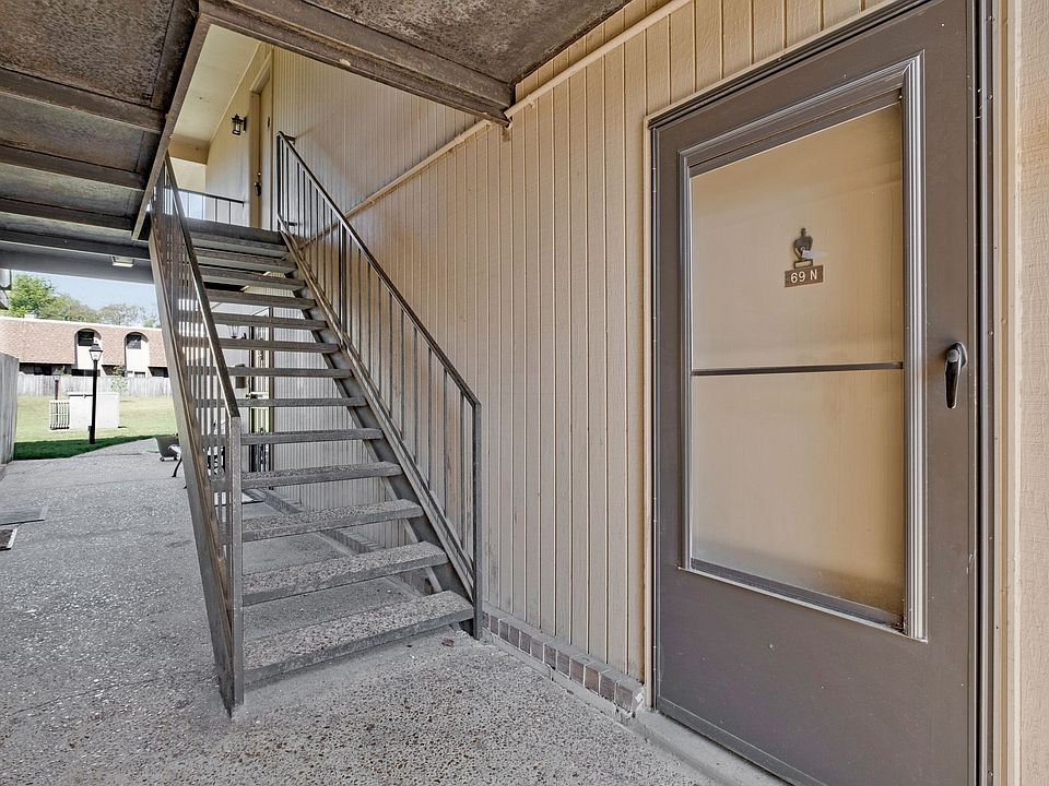 1st image of 420 Walton Ln APT N69