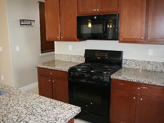 4th image of 6024 Sweet Cherry Dr