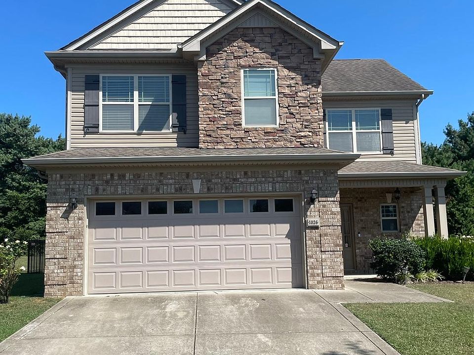 1st image of 1026 E Sagewood Dr