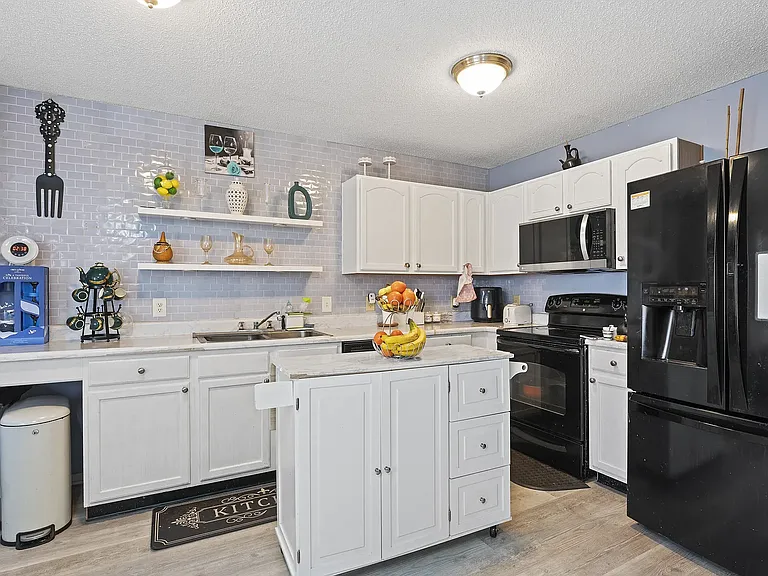 8926 Poppy Ln — Photo 8