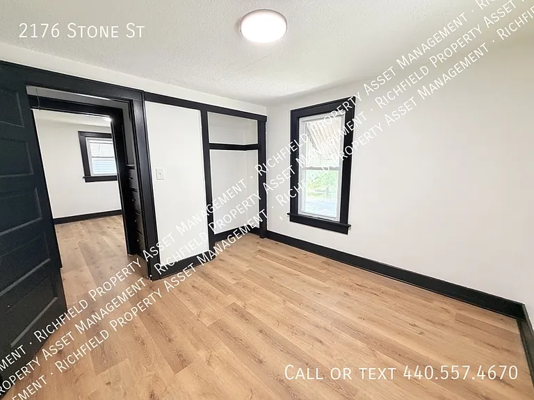 2176 Stone St — Photo 15