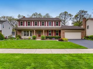 207 Alpine Dr, Lake Zurich, IL 60047