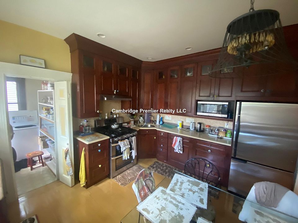 1st image of 57A Oak Square Ave