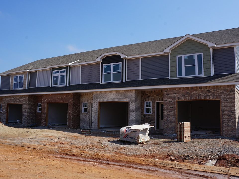 1st image of 340 Fallow Cir