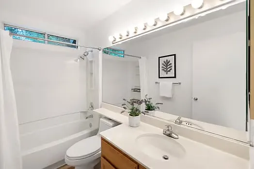 430 Galleria Dr — Photo 6