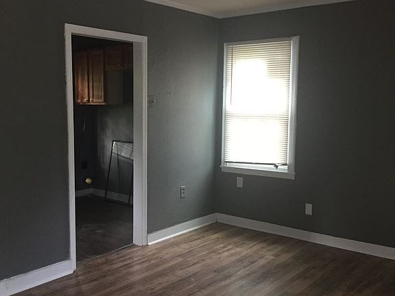 4th image of 4067 Leroy Ave